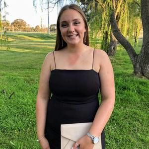 Meet your Posher, Emily